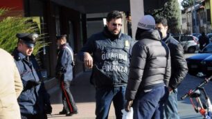 Seregno: Cc e Gdf, controlliin stazione e al mercato