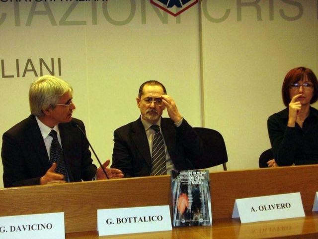 Redditi più leggeri per i giovaniIndagine Acli sul ceto medio
