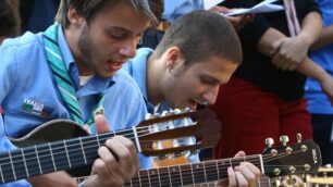 Monza, il Natale per chi è soloMerenda golosa con gli scout