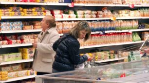 «Orari lunghi, grande inganno»La protesta dei sindacati monzesi