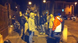 Seveso, una notte al geloper iscrivere i figli all’asilo