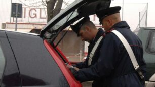 Cerca di rubare in casa a BelluscoLadro albanese preso dopo la fuga