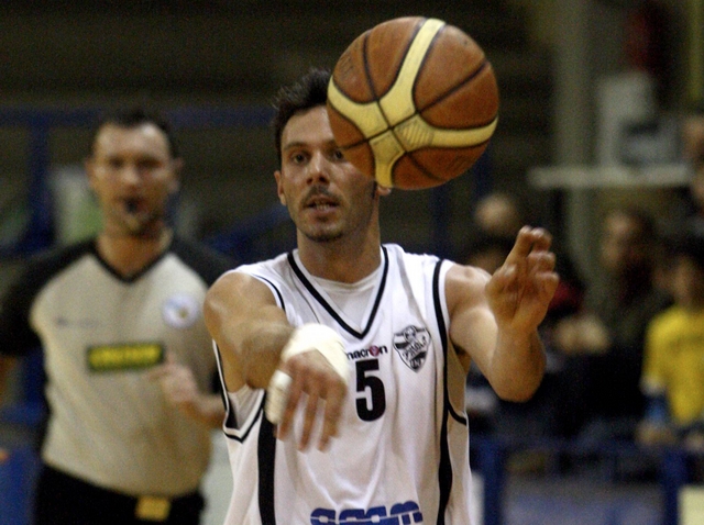 Basket, Manuel Tosetti a DesioFirma dopo l’infortunio a Marinò
