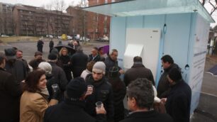 Monza, inaugurato il fontaniledavanti alla scuola Bachelet