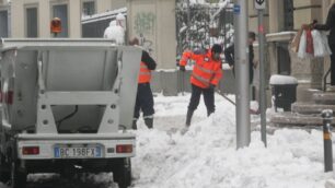 Neve in attenuazione sulla BrianzaScuole chiuse, treni in ritardo