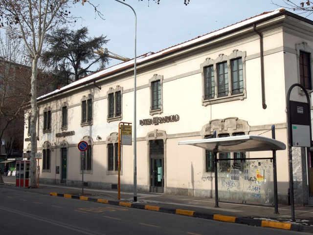 In videoteca, banca e farmaciaMonza: tre rapine in due giorni