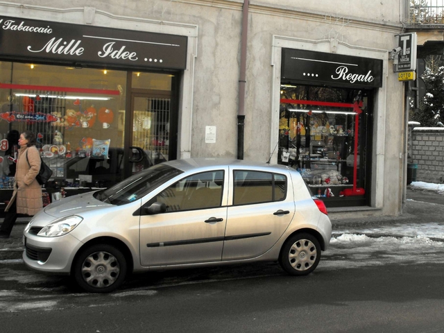 Seveso, tabaccaia disarmae mette in fuga il rapinatore