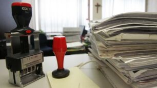 Burocrazia sempre più costosaOgni mese vale un lavoratore