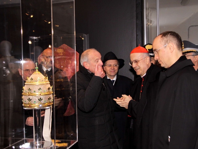 Mostra di oggetti preziosi e annulloper ricordare Pio XI, papa brianzolo