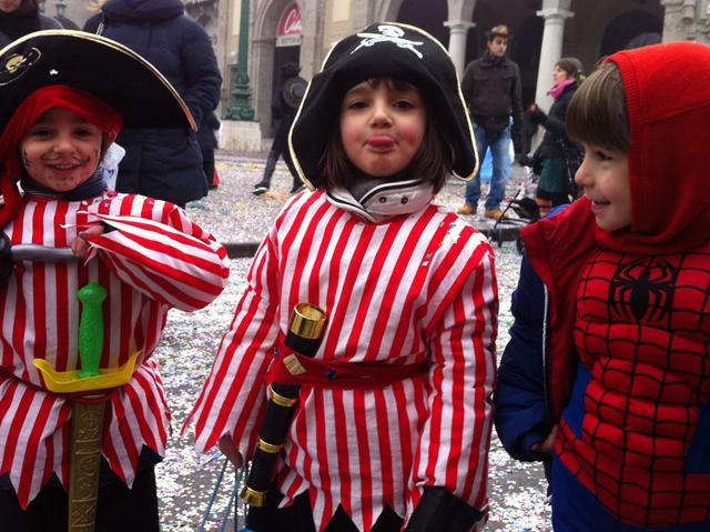 Coriandoli e mascherineWeekend a tutto Carnevale