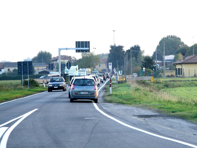 Senago, rapina al Super DìIn due minacciano le cassiere