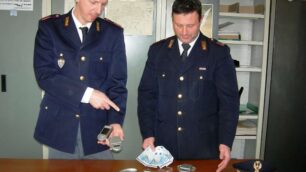 Paga «pieni» rubati alla Essoma ha droga in auto, arrestato