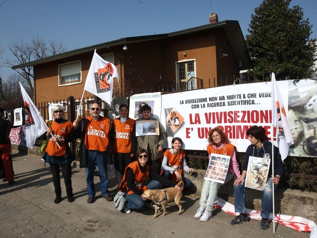 La Lega Nord contro la vivisezioneAppello a Formigoni: fermiamola