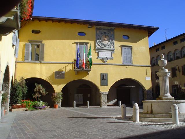 Scrittura al femminileConferenza a Gandino