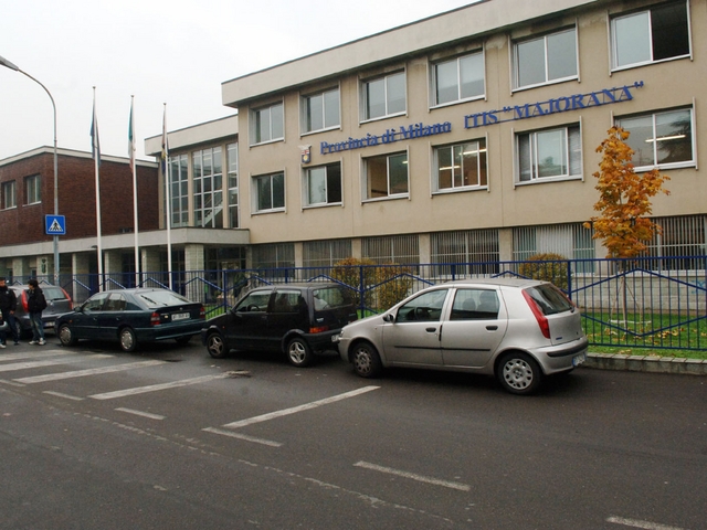 Cesano, blitz antidroga a scuolaLa Finanza all’istituto Majorana