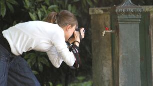 Il centro invaso dai fotografiA Monza lezioni tra la gente