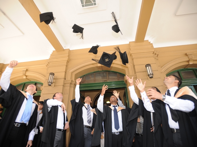 Lavoro, imprese in attesaE i neo laureati restano a casa
