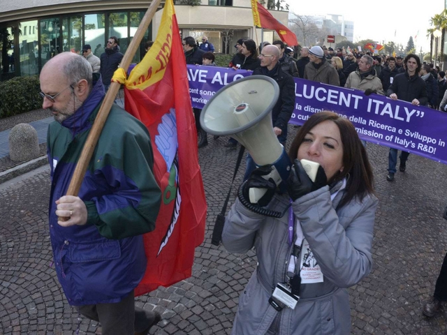 Articolo 18, la Fiom scioperaPerplessità tra gli industriali