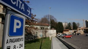 Monza, i tabelloni elettroniciportano ai parcheggi liberi