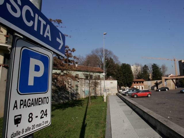 Monza, i tabelloni elettroniciportano ai parcheggi liberi