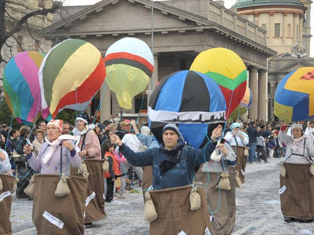 Sfilata di Mezza QuaresimaWeekend a tutto colore a Bergamo