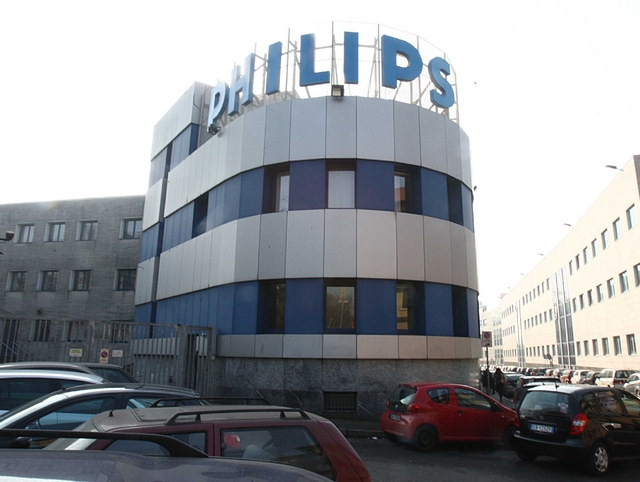 Philips cede il ramo tv ai cinesiCambio per trenta monzesi