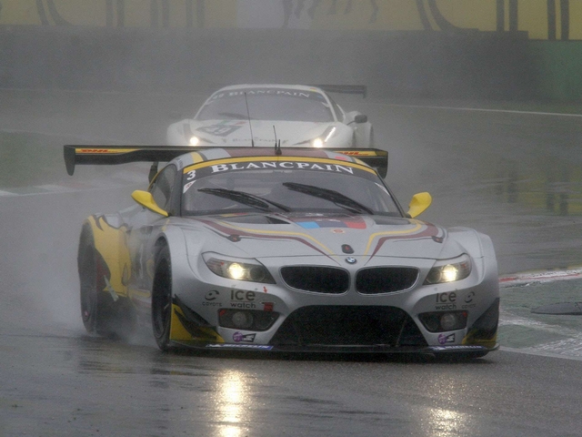 In diecimila in autodromo
Il villasantese Cola è nono