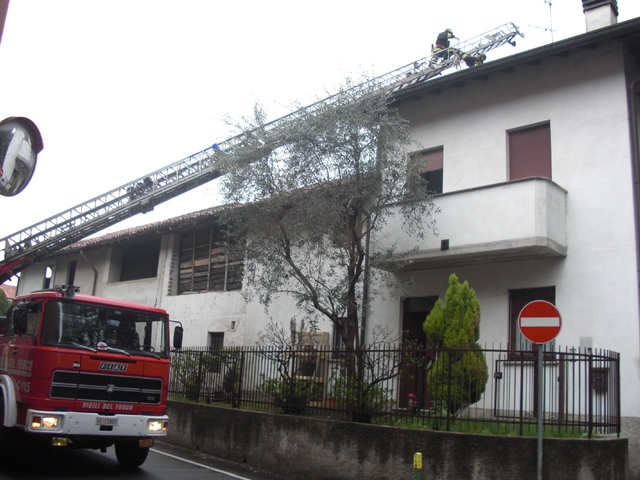 Sovico: fulmine in via Muratori
Bruciata la centralina elettrica