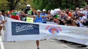 Cerimonia di chiusura della 100km
Il testimone alla Corea del Sud