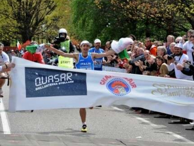 Cerimonia di chiusura della 100km
Il testimone alla Corea del Sud