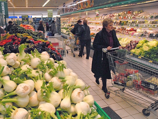 Lo sciopero dei sindacati «Negozi chiusi per le feste»