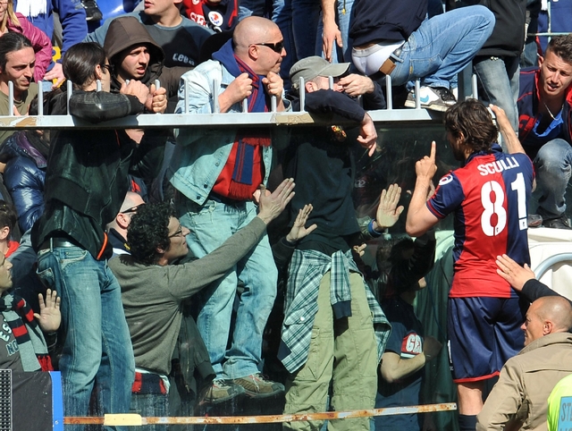Stangata Genoa, niente squalificaIl Grifone non giocherà a Monza