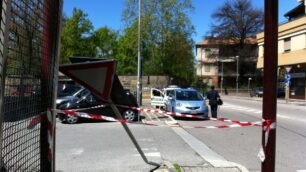 Incidente a catena a VillasantaL’ultima auto finisce sui bambini