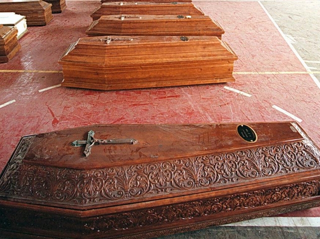 Agenzia funeraria… <trapassata>Il sindaco di Macherio: sospesa