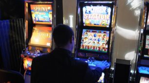 Videopoker a tutte le oreDesio sospende l’ordinanza