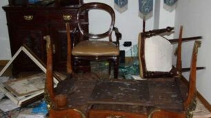 Solaro, sfrattato va dal sindacoe gli devasta l’ufficio: arrestato