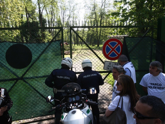 Monza: giù i primi alberiper il distributore del parco
