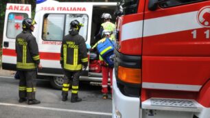 Incidente nella notte, donne feritePerde il controllo e esce di strada