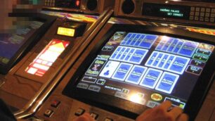 Desio, vince il gioco d’azzardoIl sindaco sospende l’ordinanza