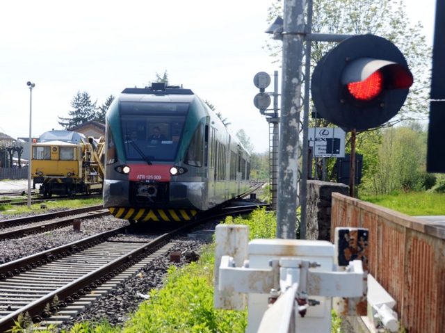 Incidente in stazione ferroviariaDisagi sulla Seveso-Mariano
