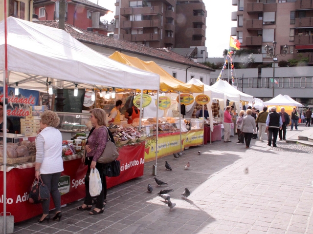 Desio, riapre il mercatinoSparito l’organizzatore