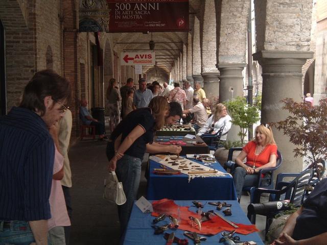 Romano, lamesotto i portici