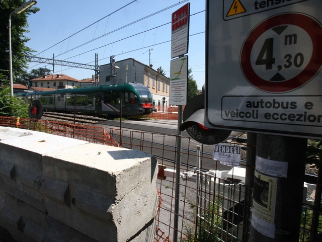 Monza, via Bergamo: lavori fermi«Ma il sottopasso sarà fatto»