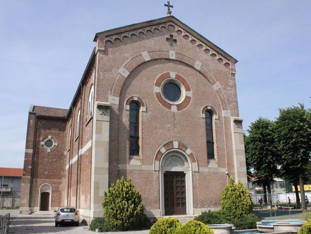 Seregno: crepe sulla volta,chiusa la chiesa del Sacro Cuore