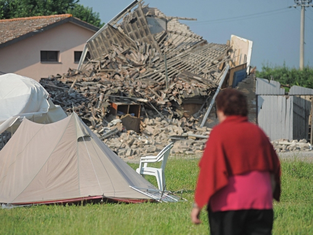 Sms solidali per l’Emilia Romagna«Ma i 15 milioni non si sono visti»