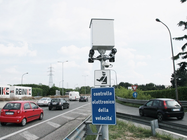 Autovelox sulla Milano-MedaRaffica di multe e polemiche