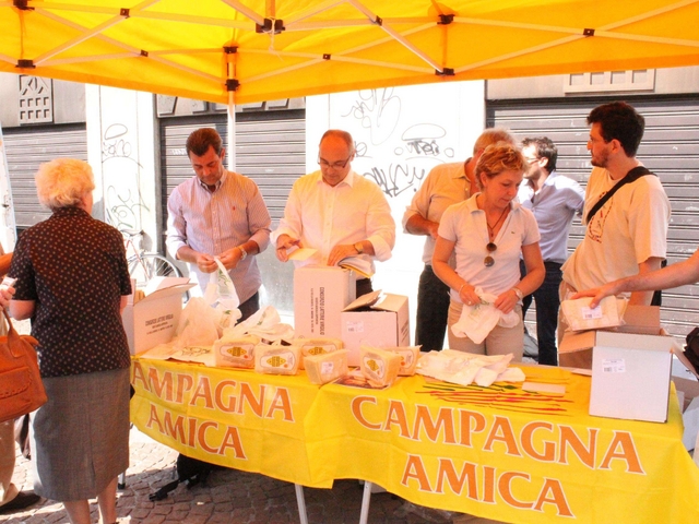Seregno: torna il grana in piazzaa favore delle zone terremotate