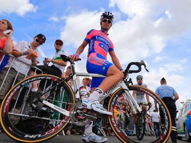 Frattura alla clavicola per ViganòIl ciclista di Carate lascia il Tour