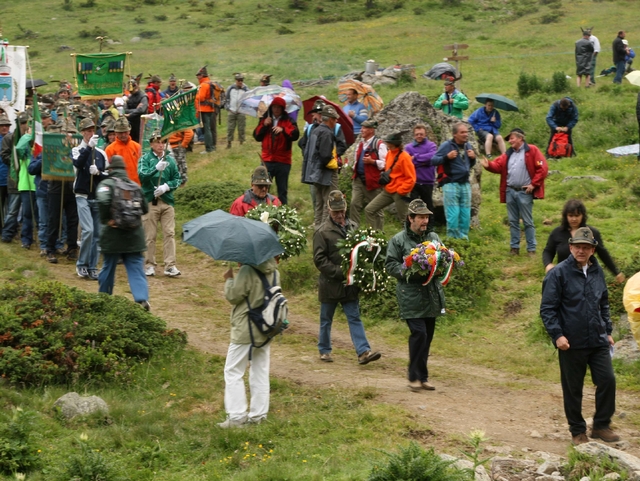 Sovico, le Penne nere ricordanoil sacrificio dell’alpino Corbetta
