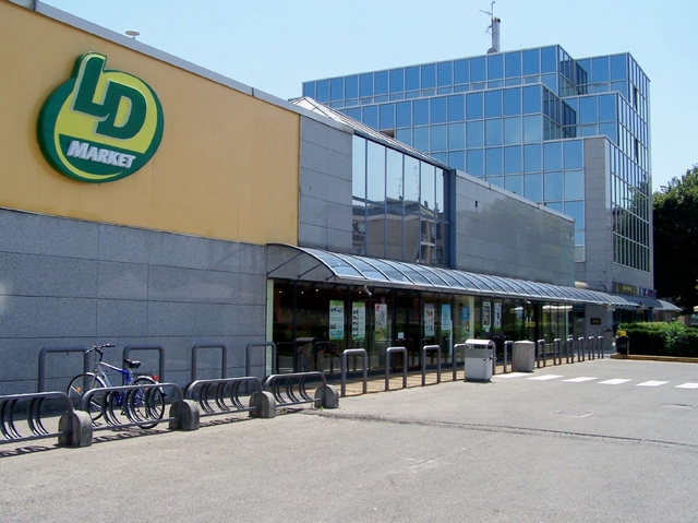 Seregno, rapina da duemila euroal nuovo Ld Market di via Milano